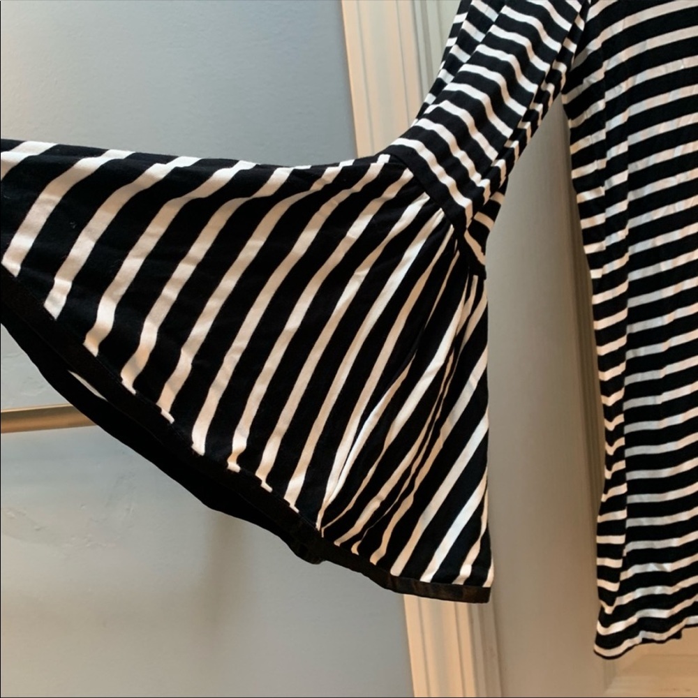 Women’s extra small Stella and Dot top